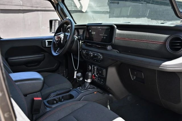 2024 Jeep JL Wrangler - Image 17 of 23