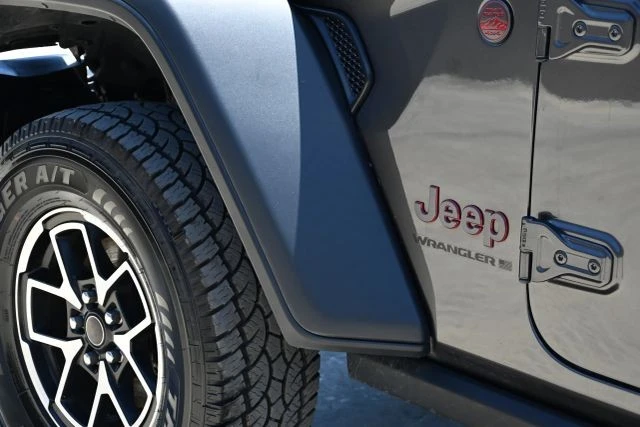 2024 Jeep JL Wrangler - Image 9 of 23