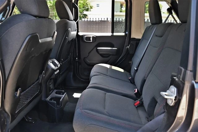 2024 Jeep JL Wrangler - Image 18 of 23