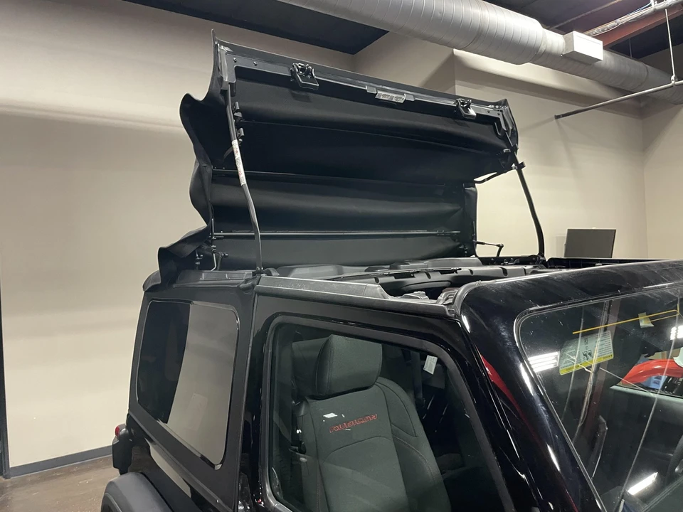 2024 Jeep JL Wrangler - Image 30 of 31