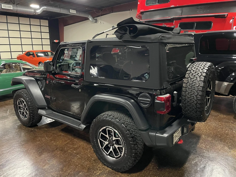 2024 Jeep JL Wrangler - Image 28 of 31