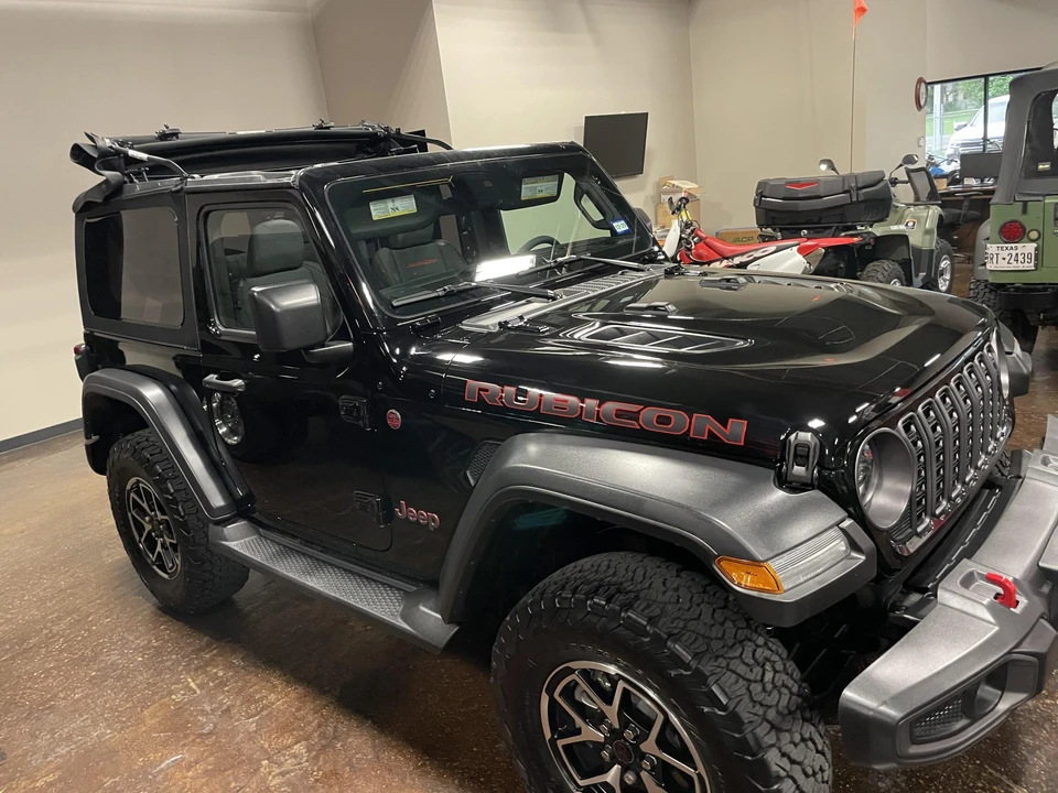 2024 Jeep JL Wrangler - Image 27 of 31