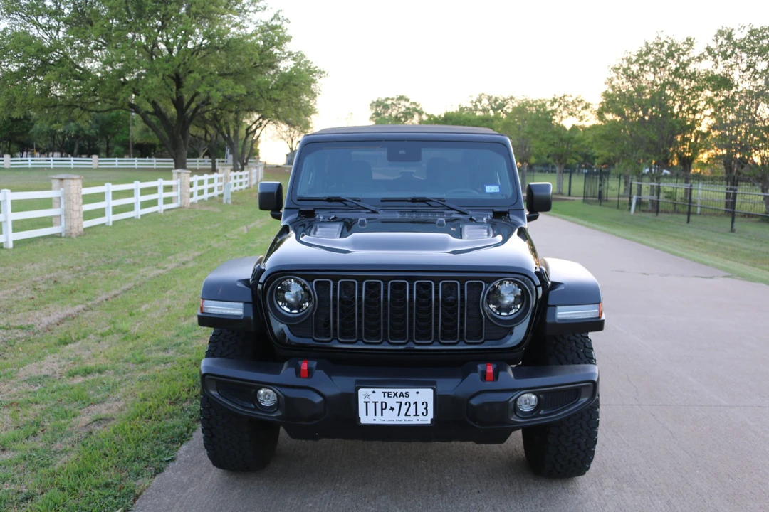 2024 Jeep JL Wrangler - Image 2 of 31