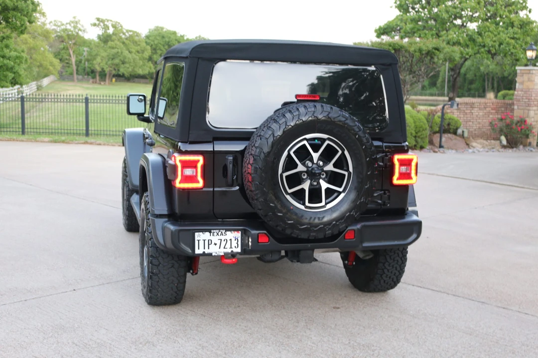 2024 Jeep JL Wrangler - Image 18 of 31