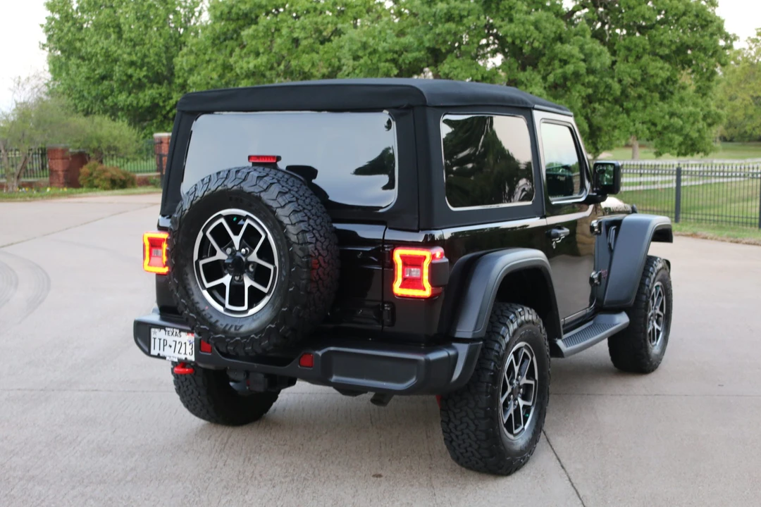 2024 Jeep JL Wrangler - Image 17 of 31