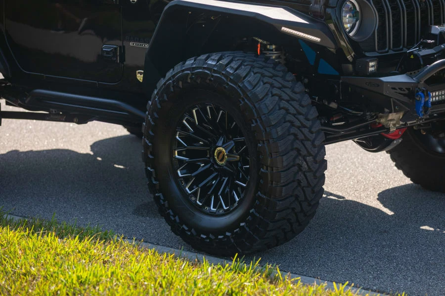 2024 Jeep JL Wrangler - Image 18 of 31