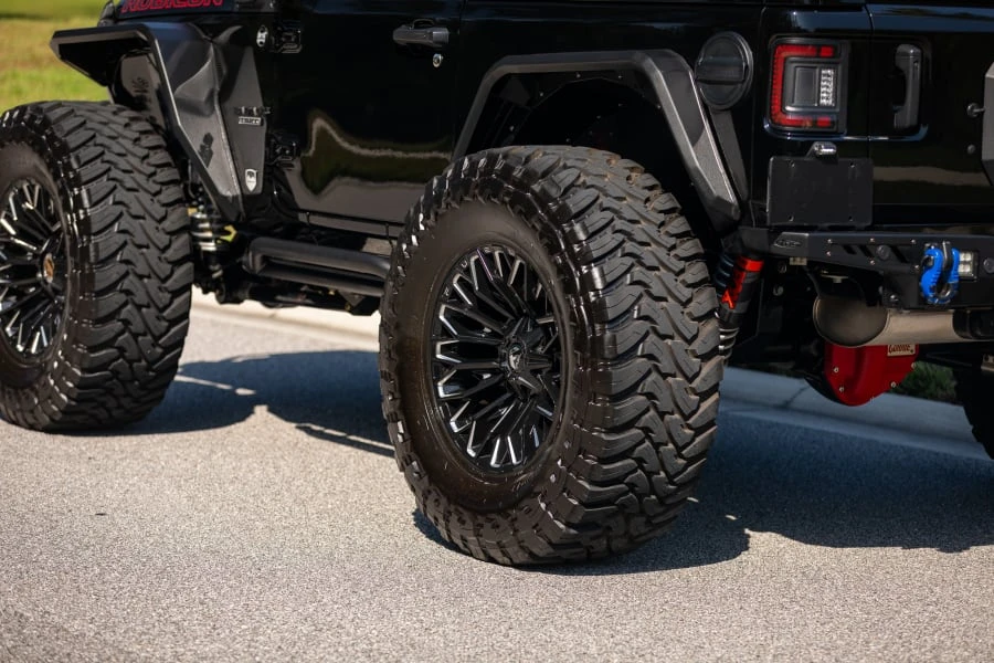2024 Jeep JL Wrangler - Image 17 of 31