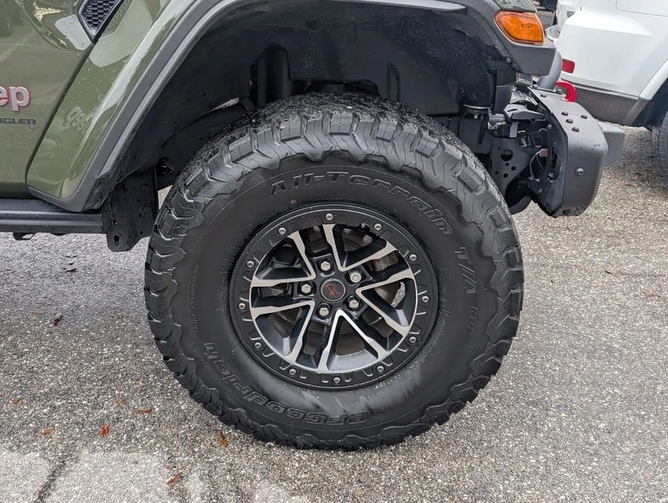2024 Jeep JL Wrangler - Image 20 of 21