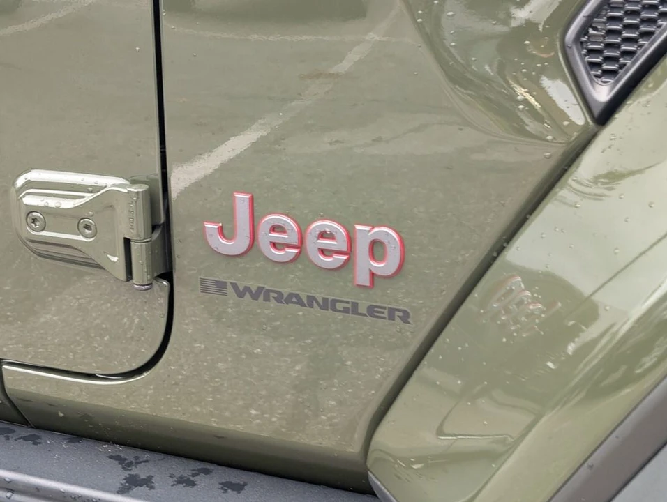 2024 Jeep JL Wrangler - Image 10 of 21