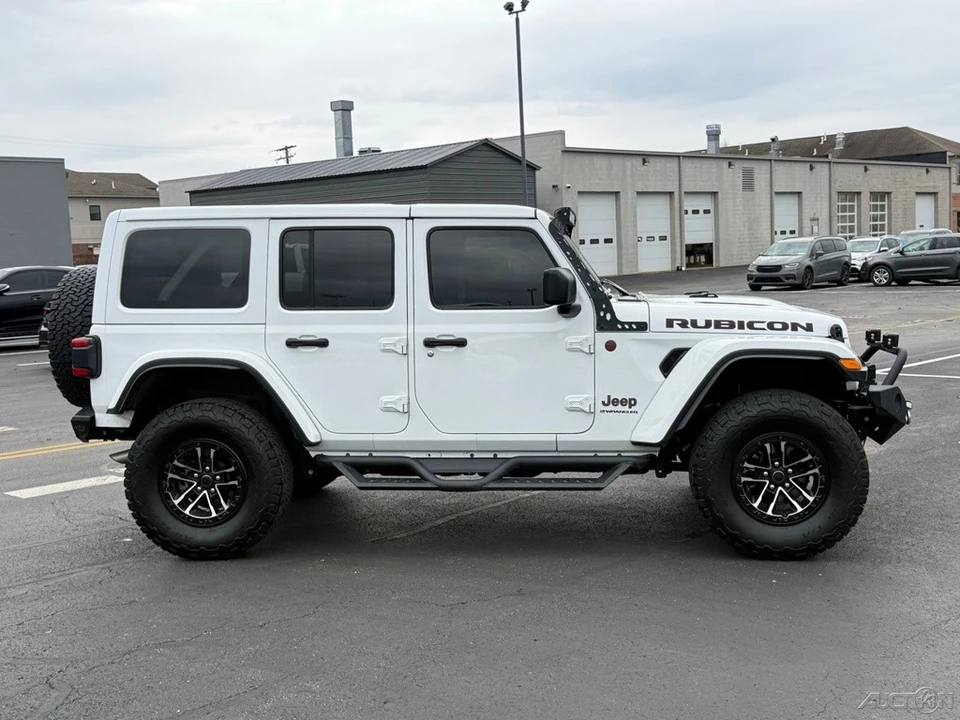 2024 Jeep JL Wrangler - Image 2 of 12