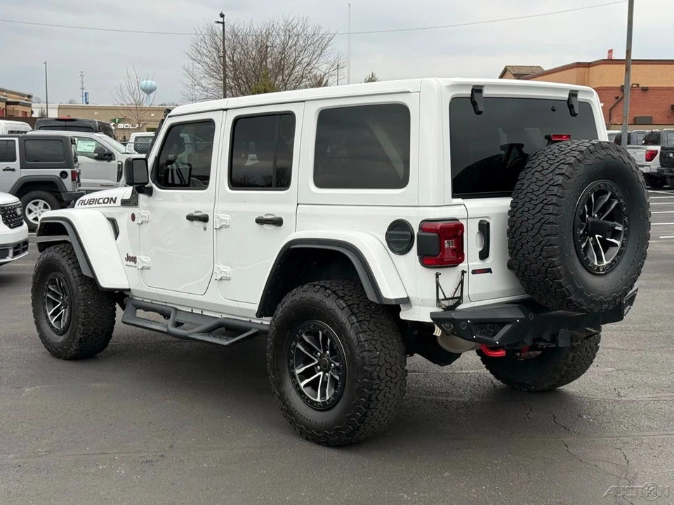 2024 Jeep JL Wrangler - Image 5 of 12