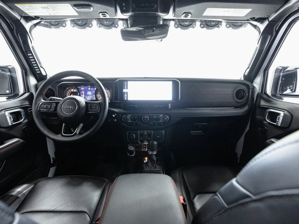 2024 Jeep JL Wrangler - Image 20 of 21