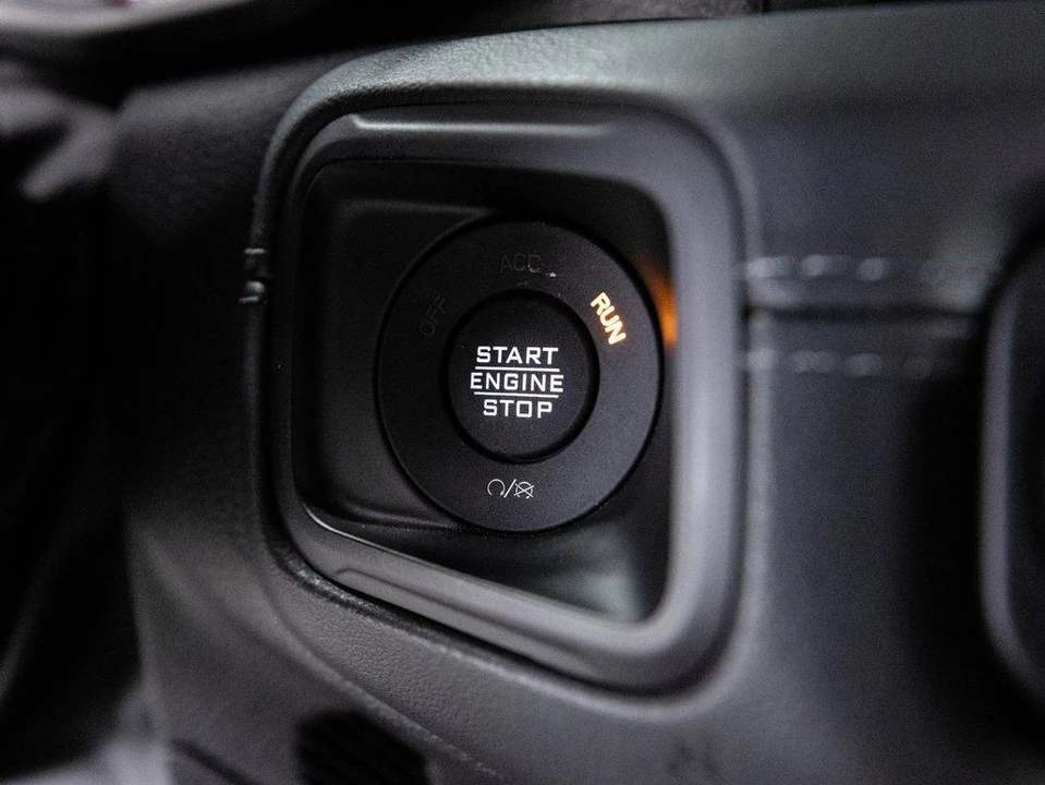 2024 Jeep JL Wrangler - Image 15 of 21