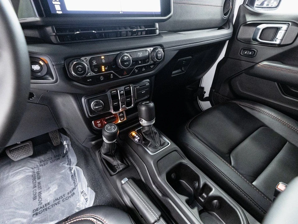 2024 Jeep JL Wrangler - Image 14 of 21