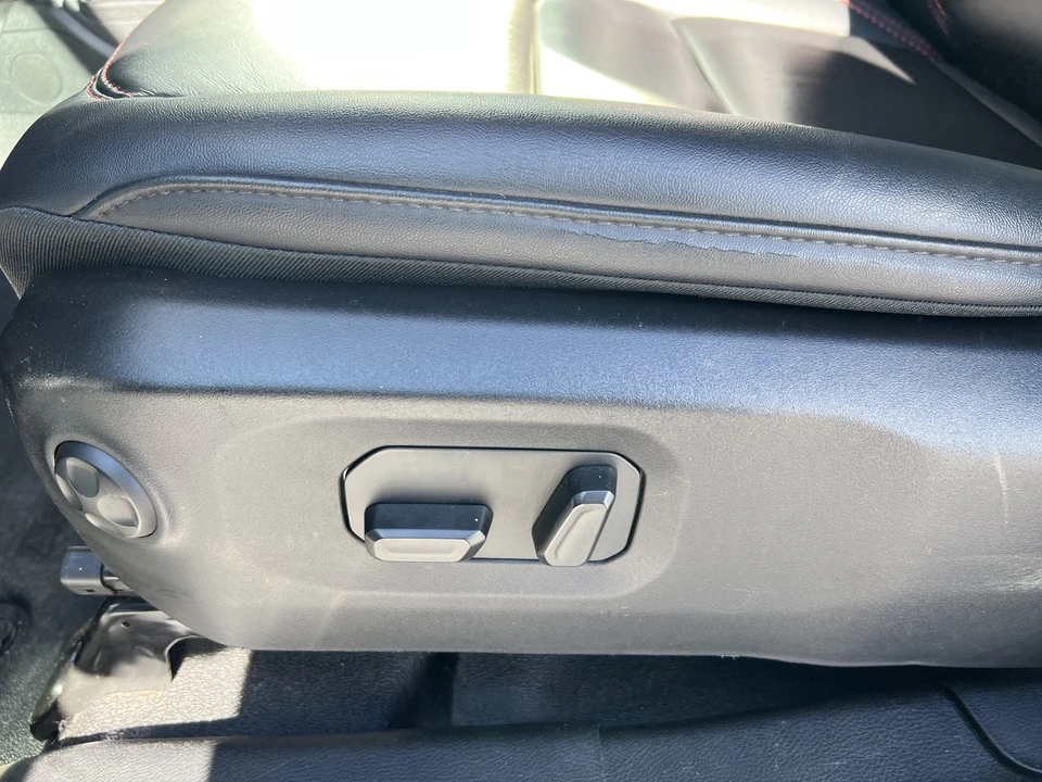 2024 Jeep JL Wrangler - Image 17 of 21