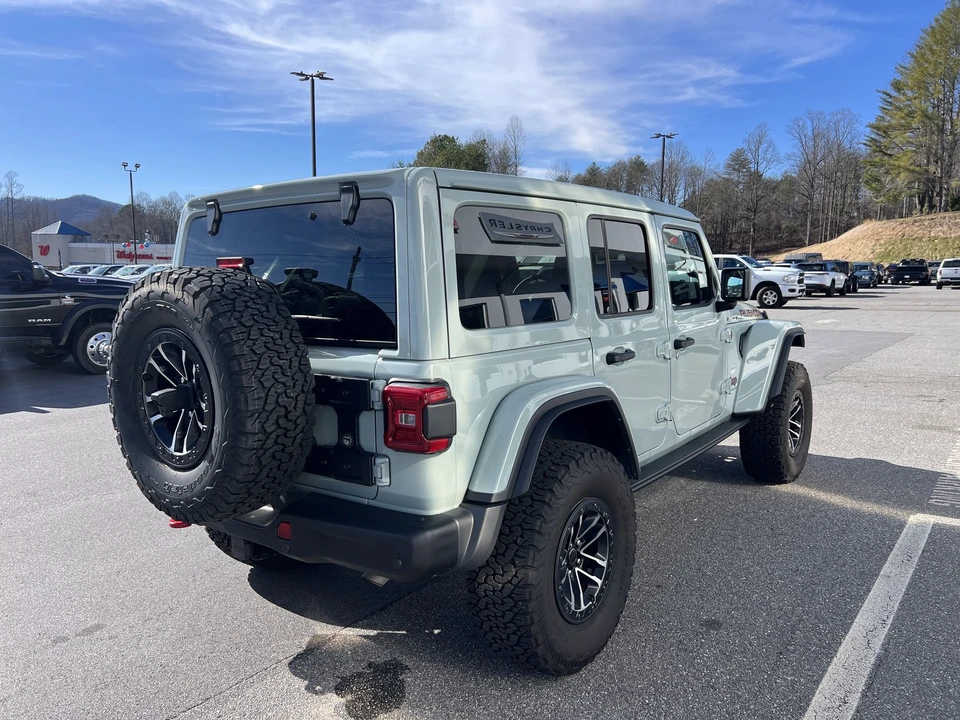 2024 Jeep JL Wrangler - Image 3 of 21