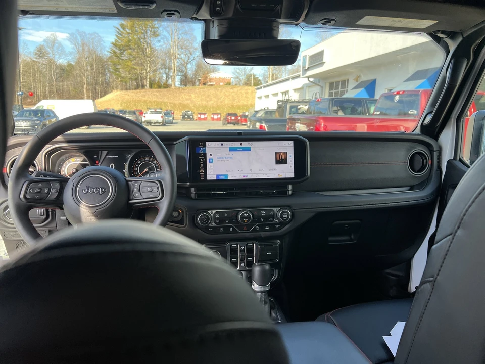 2024 Jeep JL Wrangler - Image 13 of 31