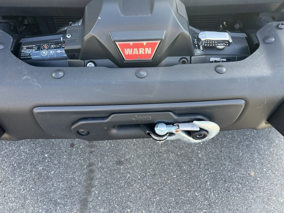 2024 Jeep JL Wrangler - Image 30 of 31