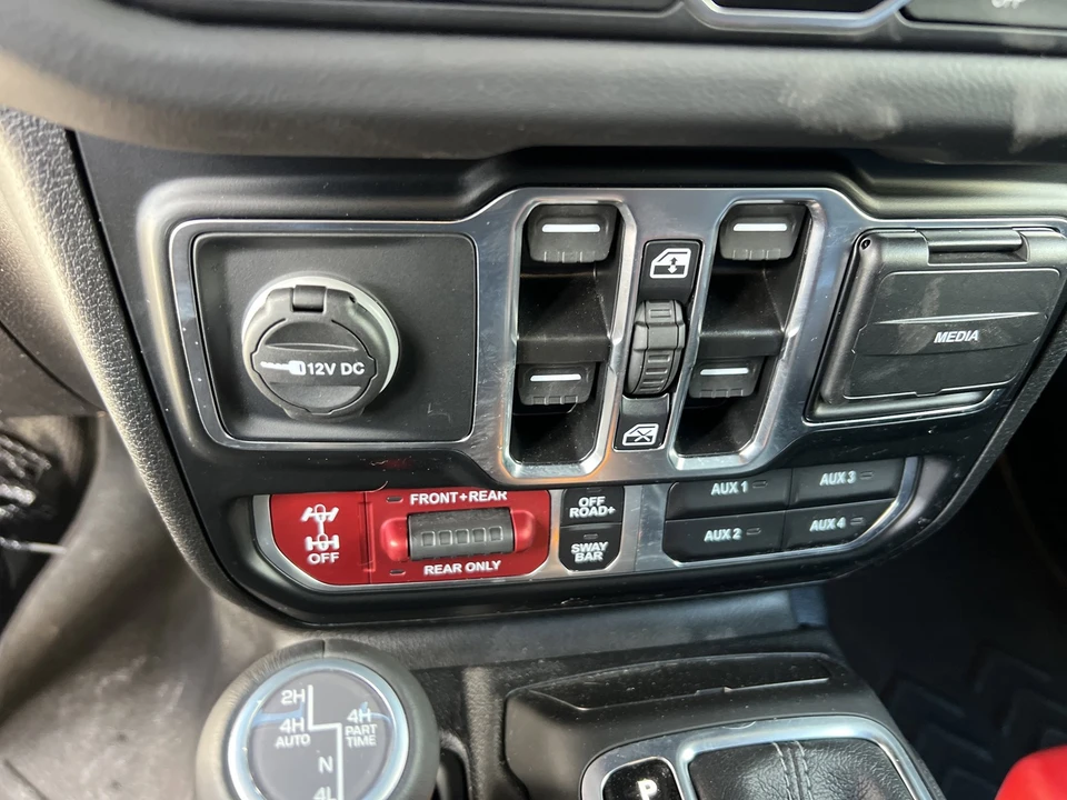 2024 Jeep JL Wrangler - Image 22 of 31