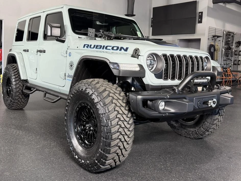 2024 Jeep JL Wrangler Rubicon 392 - Image 2 of 31