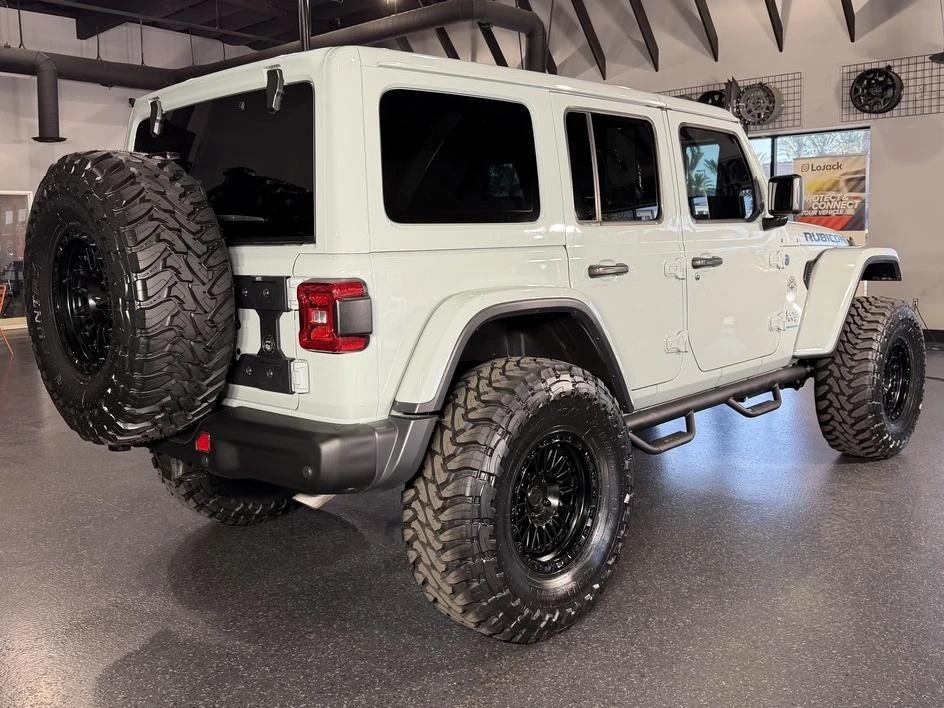 2024 Jeep JL Wrangler Rubicon 392 - Image 16 of 31