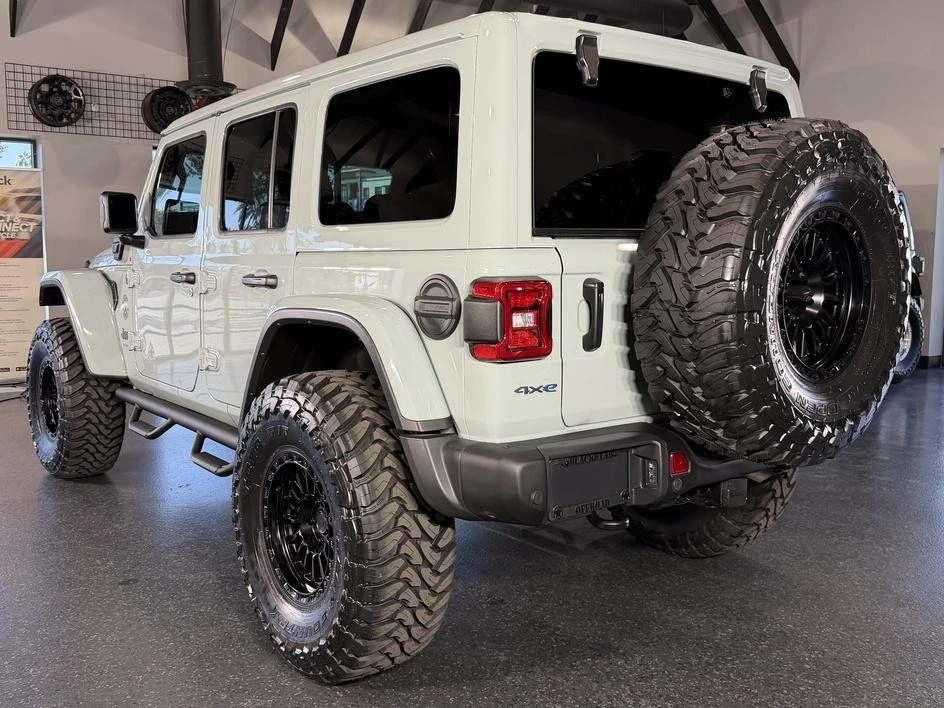 2024 Jeep JL Wrangler Rubicon 392 - Image 11 of 31