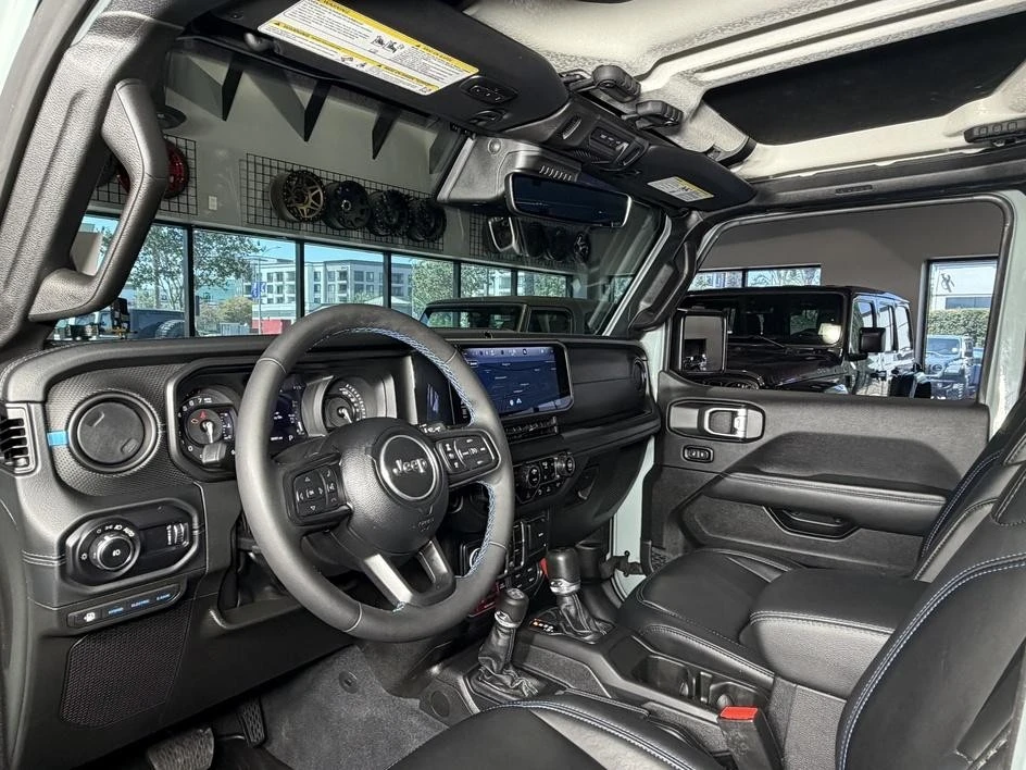 2024 Jeep JL Wrangler Rubicon 392 - Image 17 of 31