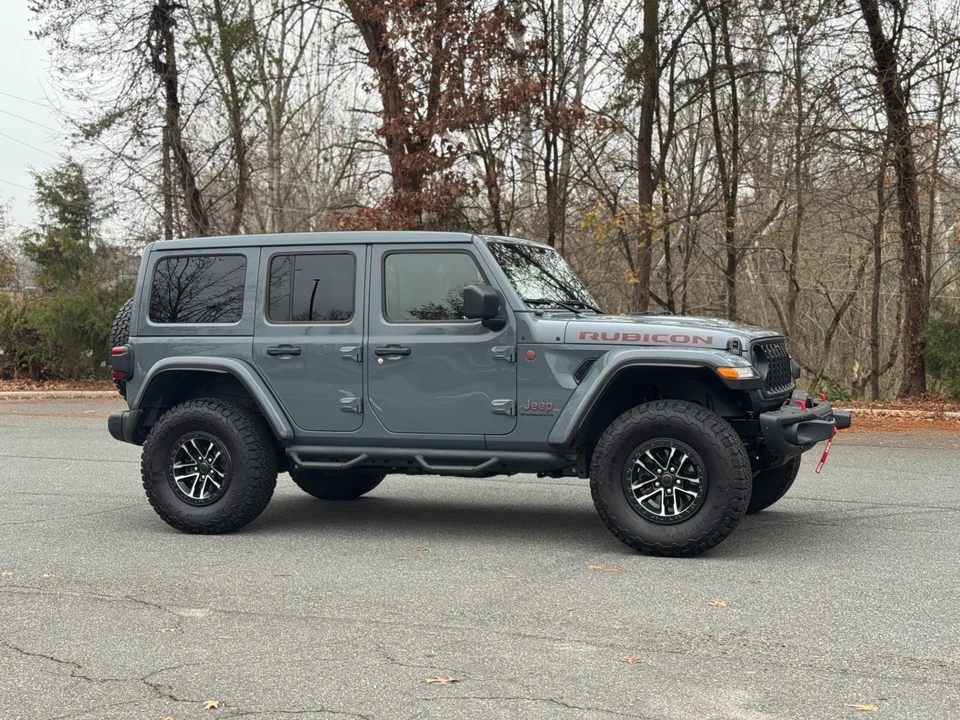 2024 Jeep JL Wrangler - Image 15 of 21