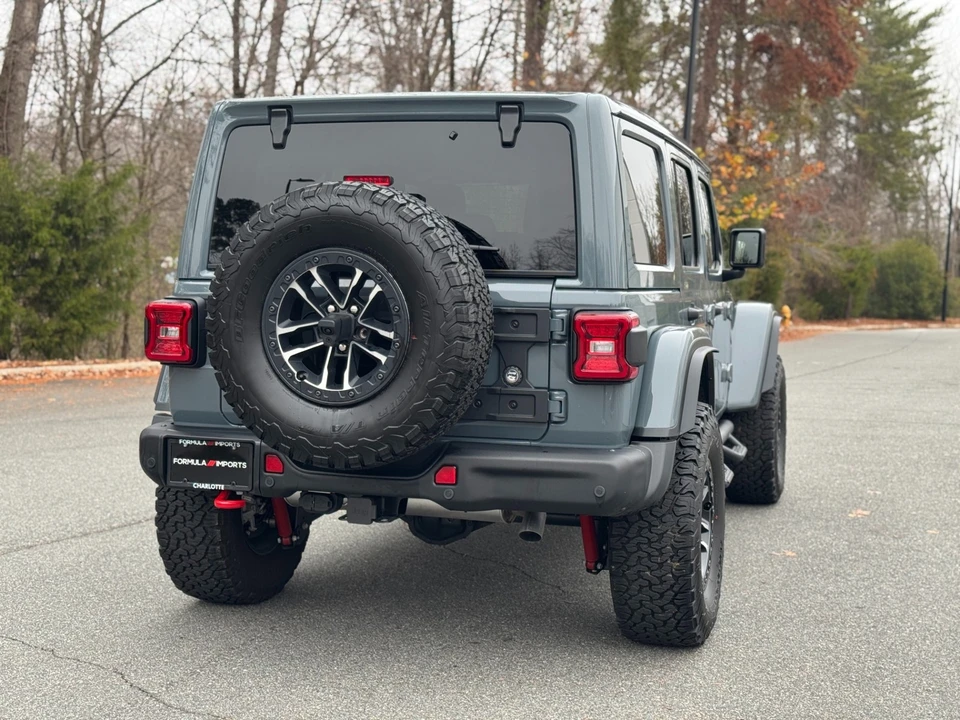 2024 Jeep JL Wrangler - Image 11 of 12