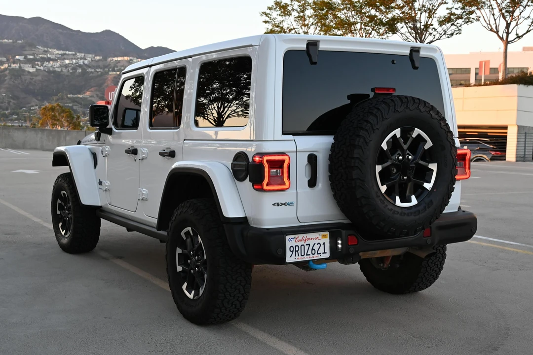 2024 Jeep JL Wrangler - Image 4 of 31