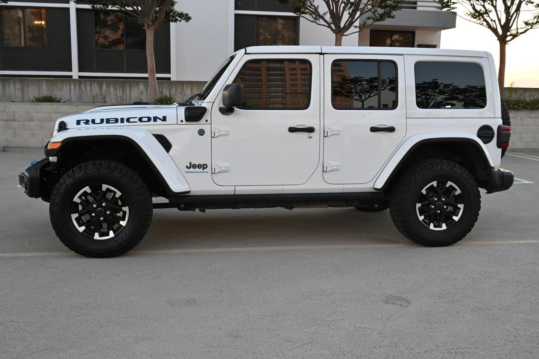 2024 Jeep JL Wrangler - Image 3 of 31