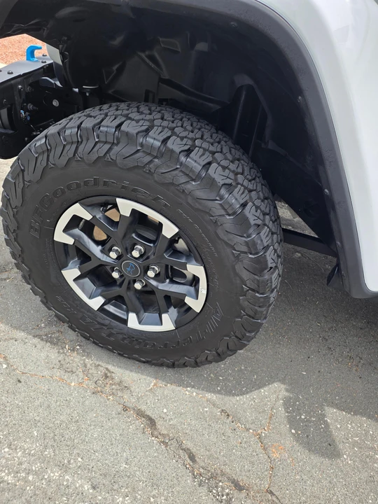 2024 Jeep JL Wrangler - Image 25 of 31