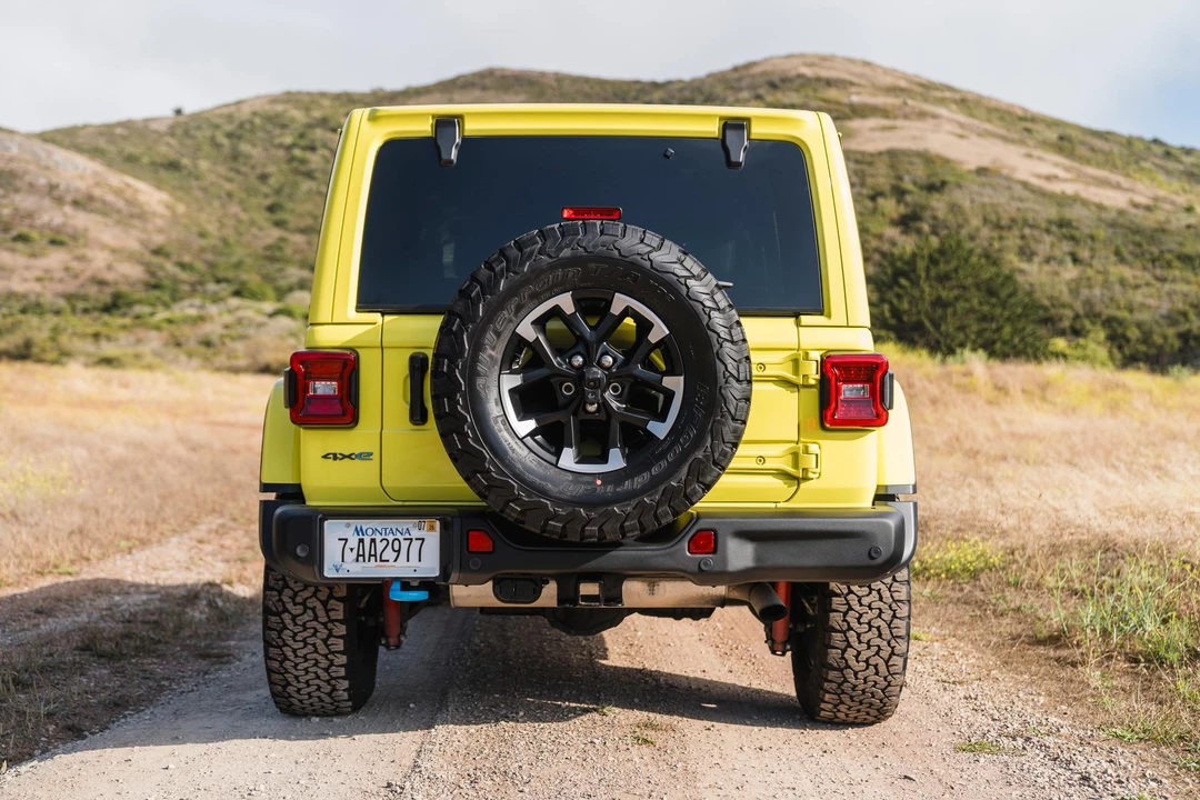 2024 Jeep JL Wrangler - Image 24 of 31