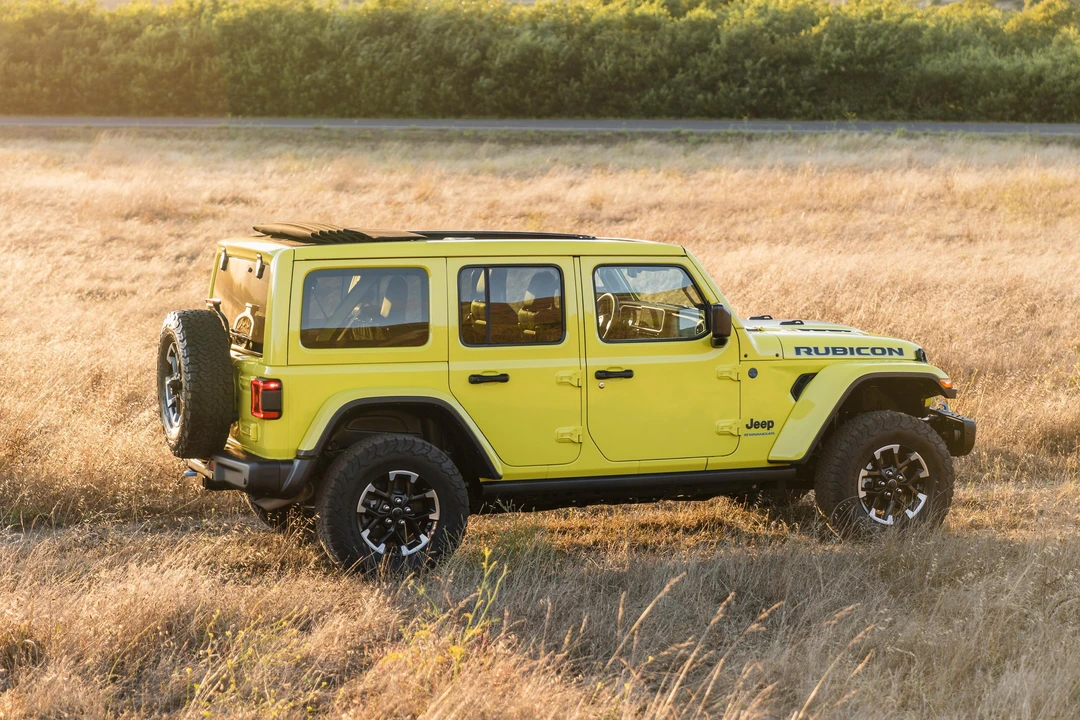 2024 Jeep JL Wrangler - Image 30 of 31
