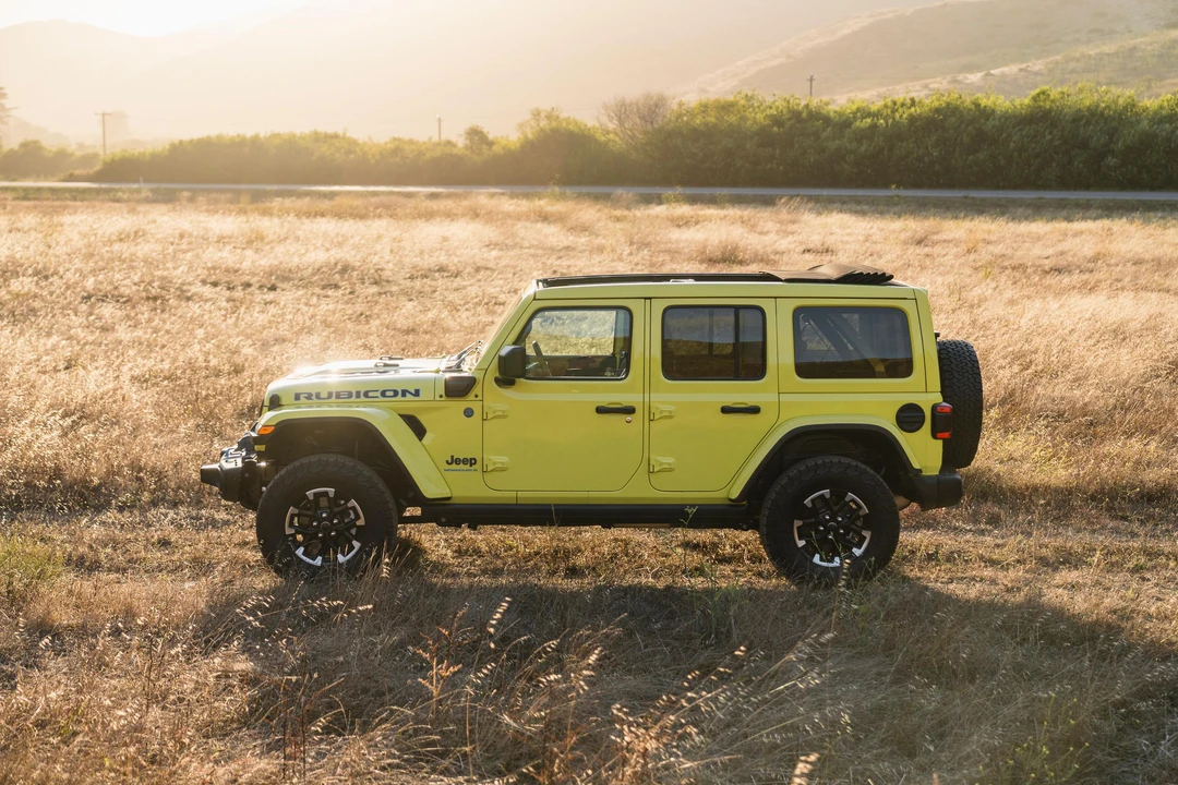 2024 Jeep JL Wrangler - Image 16 of 31