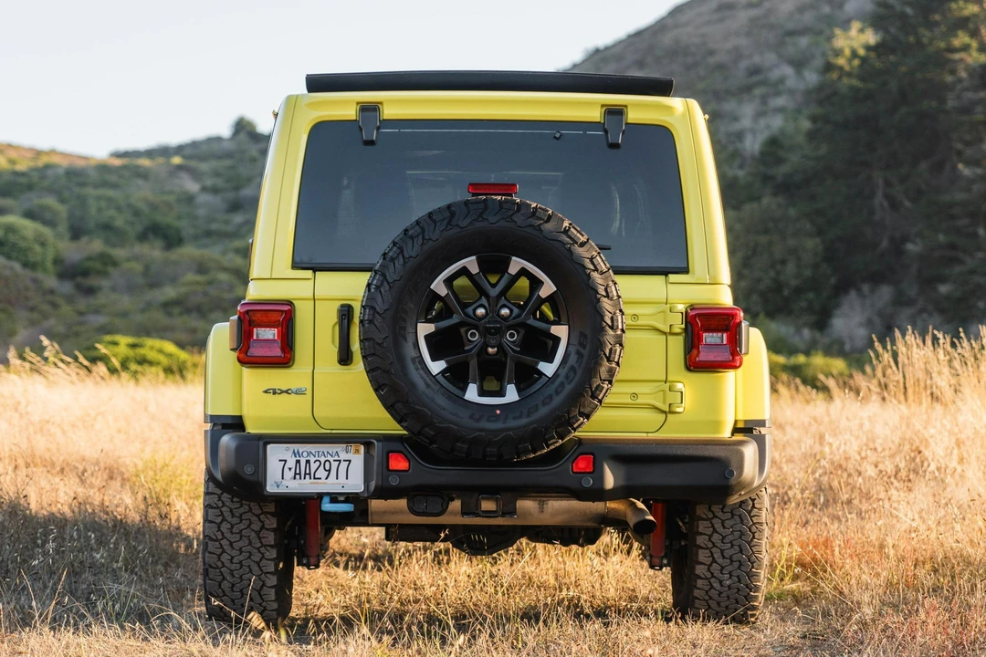 2024 Jeep JL Wrangler - Image 5 of 31