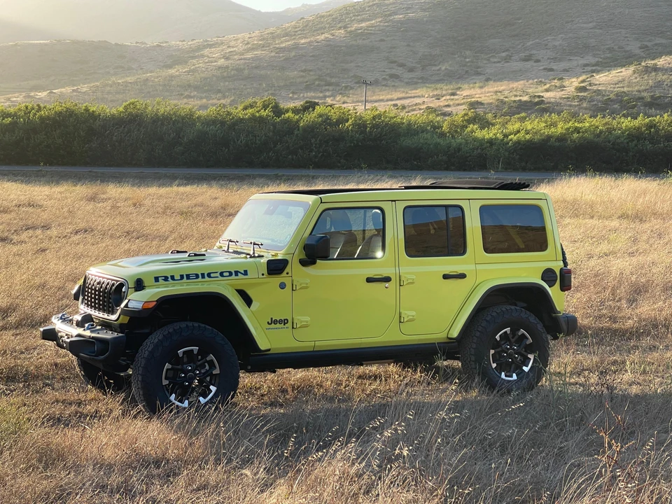 2024 Jeep JL Wrangler - Image 14 of 31