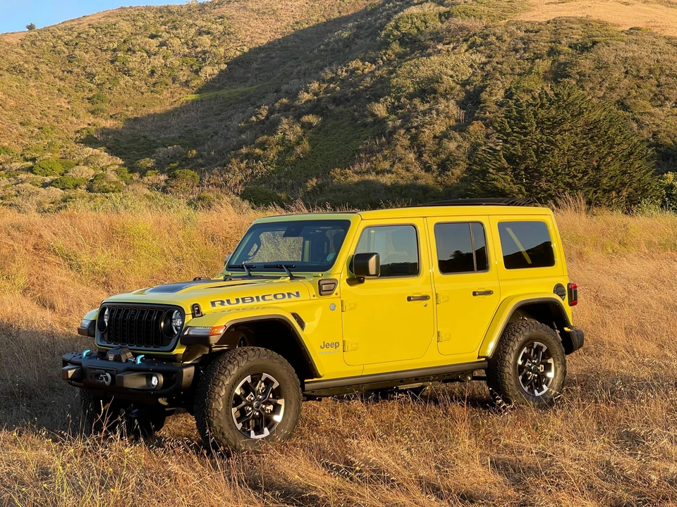 2024 Jeep JL Wrangler - Image 12 of 31