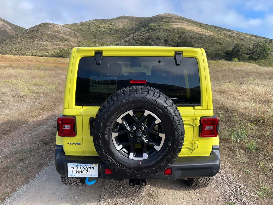 2024 Jeep JL Wrangler - Image 25 of 31