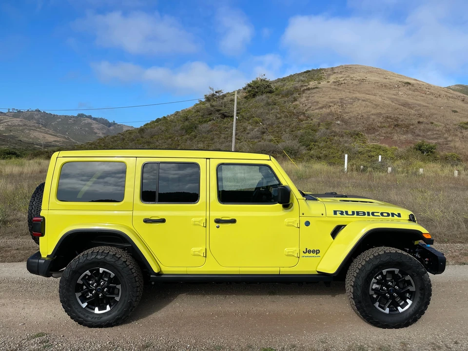 2024 Jeep JL Wrangler - Image 31 of 31