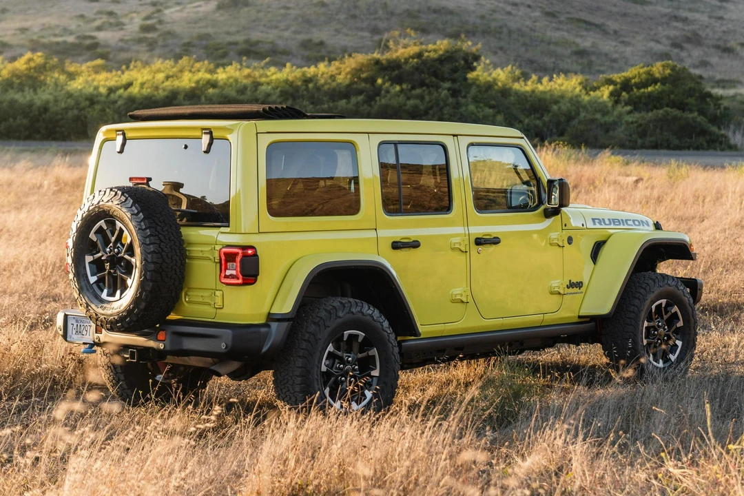 2024 Jeep JL Wrangler - Image 4 of 31