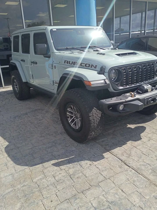 2024 Jeep JL Wrangler - Image 2 of 4