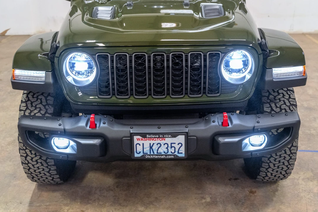 2024 Jeep JL Wrangler - Image 13 of 31