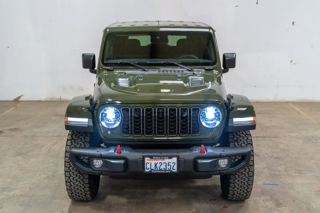 2024 Jeep JL Wrangler - Image 3 of 31