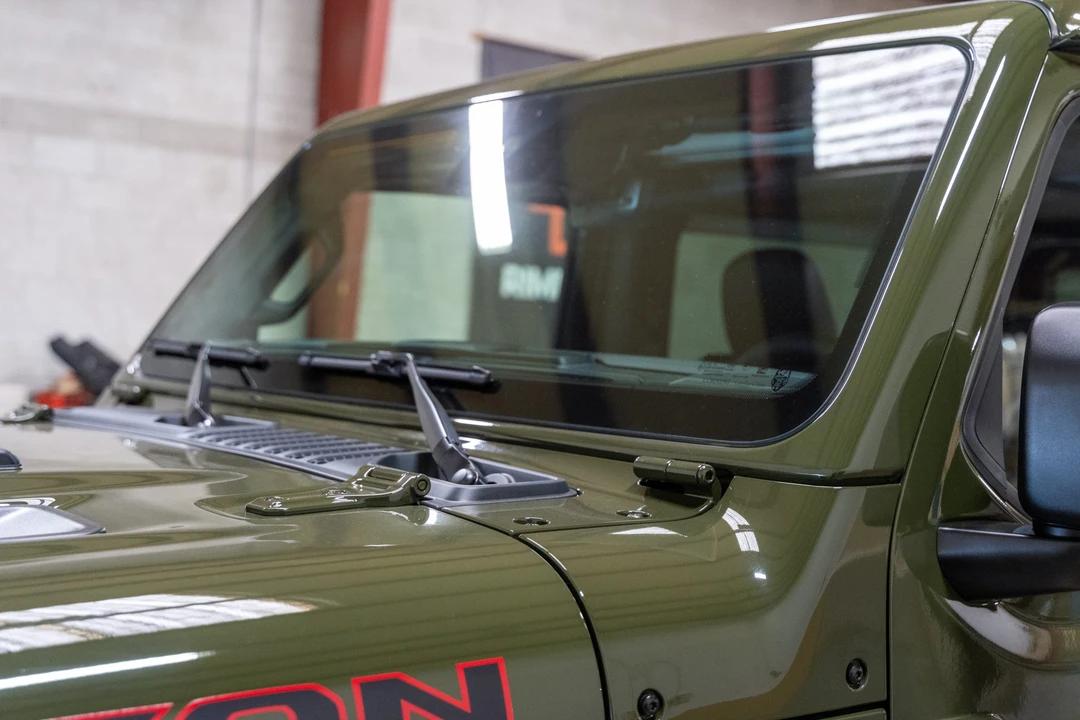 2024 Jeep JL Wrangler - Image 25 of 31
