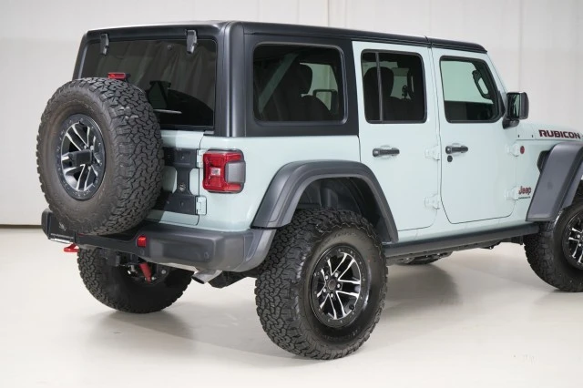 2024 Jeep JL Wrangler - Image 19 of 21