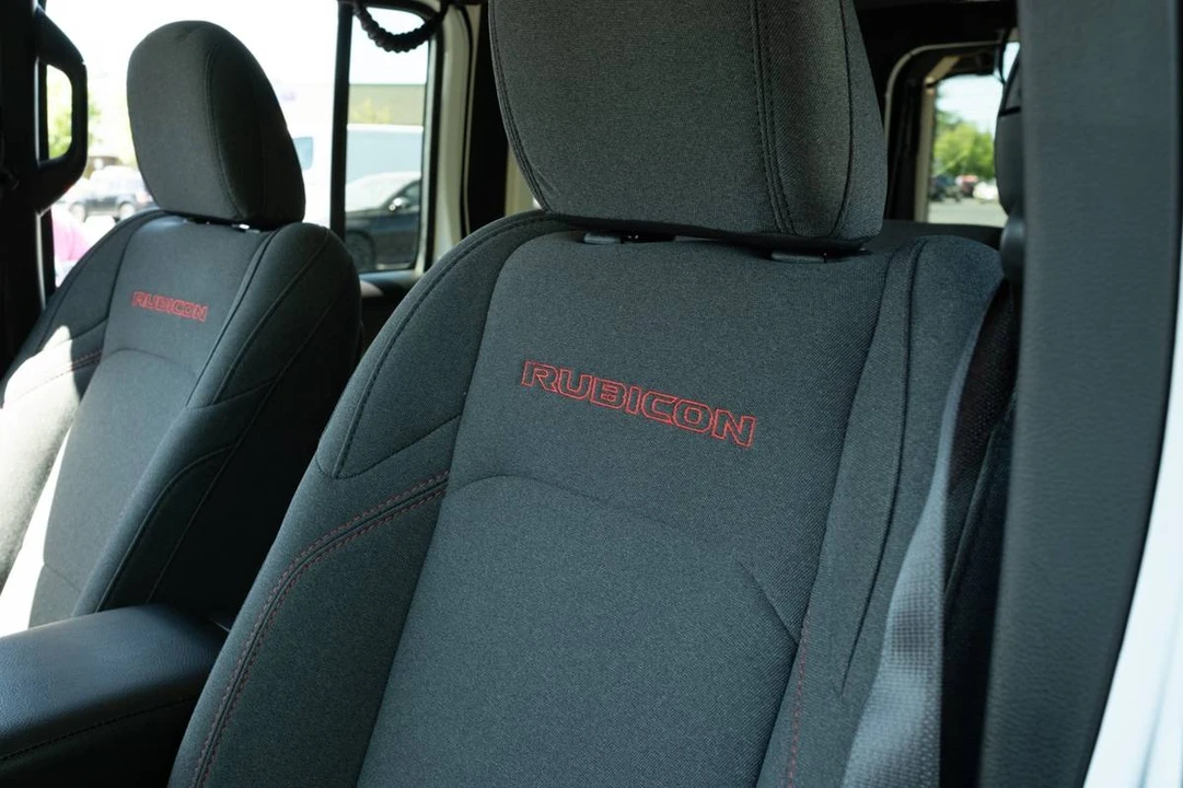 2024 Jeep JL Wrangler - Image 13 of 18
