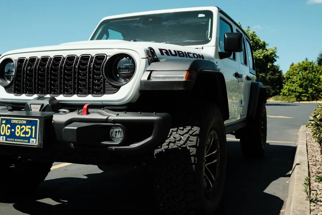 2024 Jeep JL Wrangler - Image 8 of 18