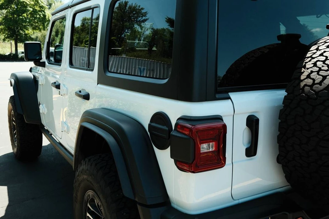 2024 Jeep JL Wrangler - Image 9 of 18