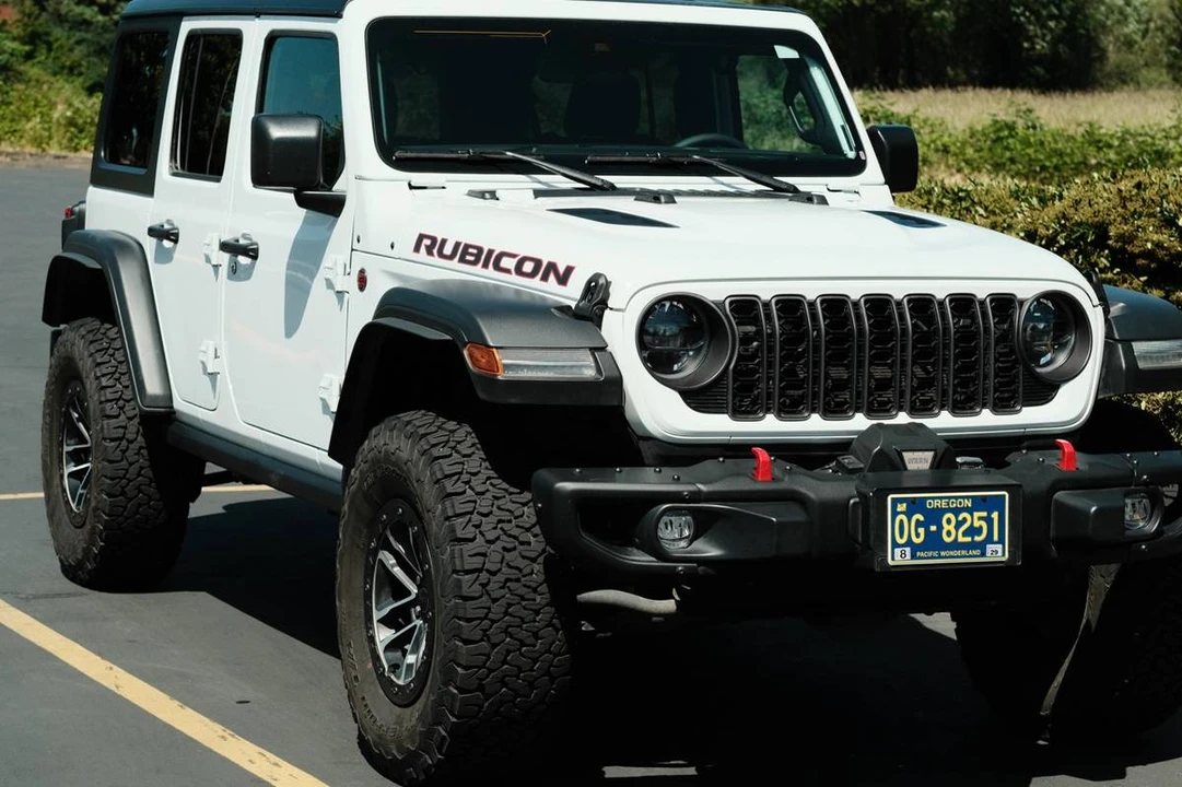 2024 Jeep JL Wrangler - Image 2 of 18